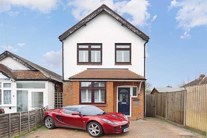 <?php the_title(); ?>