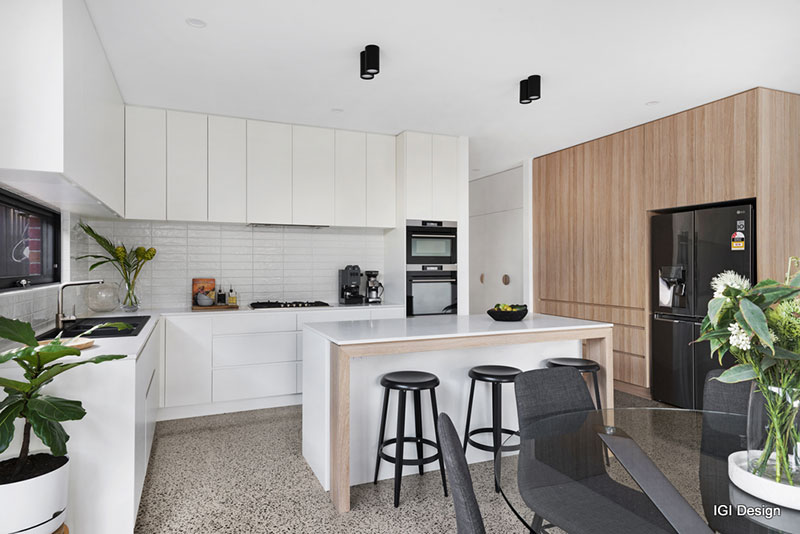 <?php the_title(); ?>